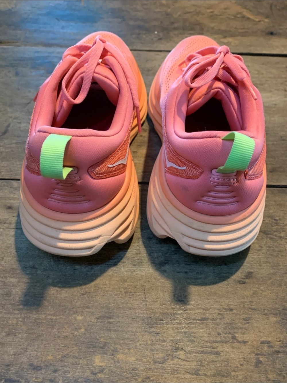 Hoka Bondi 8 Size 8 in Coral Papaya - Picture 3 of 10